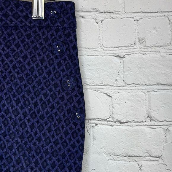 Maurices Navy Blue Patterned Geometric Print Rolled Cuff Shorts size 5/6 NEW - Picture 3 of 8
